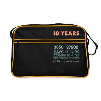 T-shirt 10e anniversaire - 10 ans d'être génial - Sac Retro - noir/or - Devant