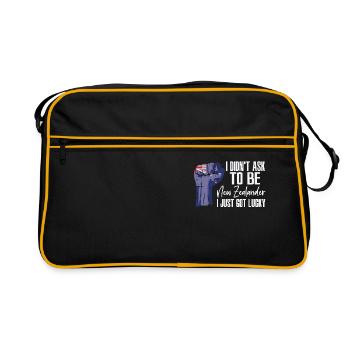 Le drapeau néo-zélandais fièrement cultivé - Sac Retro - noir/or - Devant