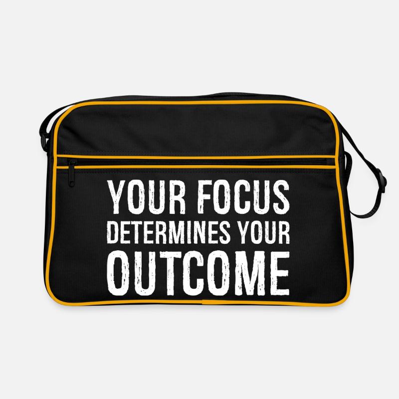 your focus determines your outcome Retro Tasche