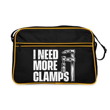 Ich brauche mehr Klemmen, Holzarbeit, Humor - Retro Tasche - Schwarz/Gold - Vorne