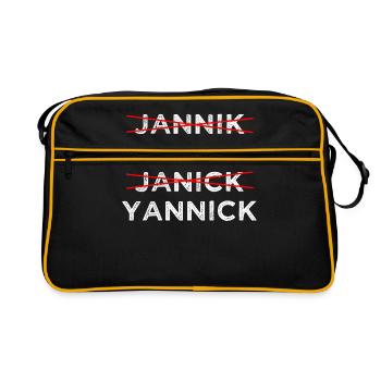 Le nom n’a qu’une seule orthographe correcte : - Sac Retro - noir/or - Devant
