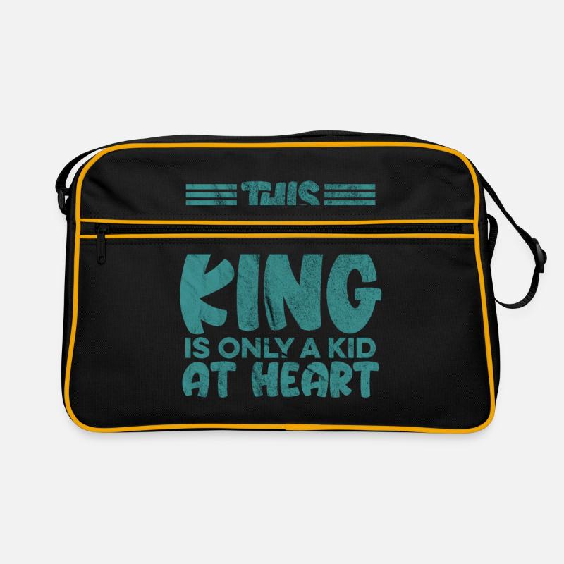 This Laser King Is Is Only A Kid At Heart Lasertag Retro Tasche