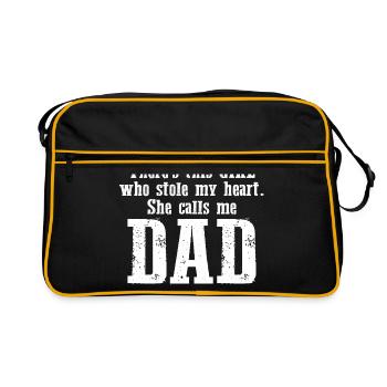 There's This Girl She Stole My Heart Calls Me Dad - Retro Tasche - Schwarz/Gold - Vorne