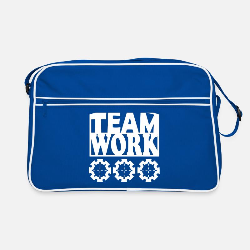 Les collaborateurs de l’équipe Sac Retro