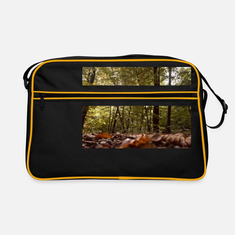 725F9C44 65D3 4558 B7BE 5718704ADA8C - Retro Tasche - Schwarz/Gold