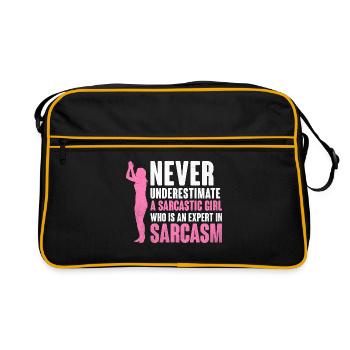 Never Underestimate A Sarcastic Girl Sarcasm - Retro Bag - black/gold - Front