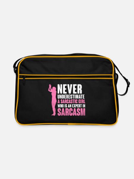 Unterschätze niemals einen sarkastischen Mädchen-Sarkasmus - Retro Tasche - Schwarz/Gold - Vorne