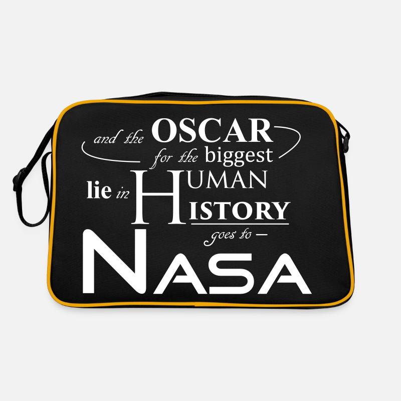 Flat Earth Nasa - Retro Tasche - Schwarz/Gold