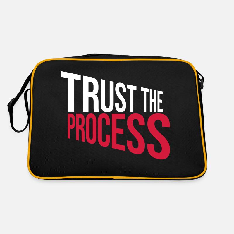 trust the process Zitat Retro Tasche
