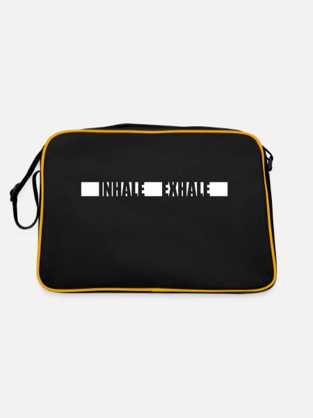 inhale exhale yoga Zitat - Retro Tasche - Schwarz/Gold - Hinten