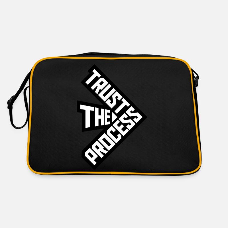 trust the process Zitat Retro Tasche