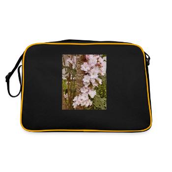 Delicate cherry blossoms on tree trunk - Retro Bag - black/gold - Back