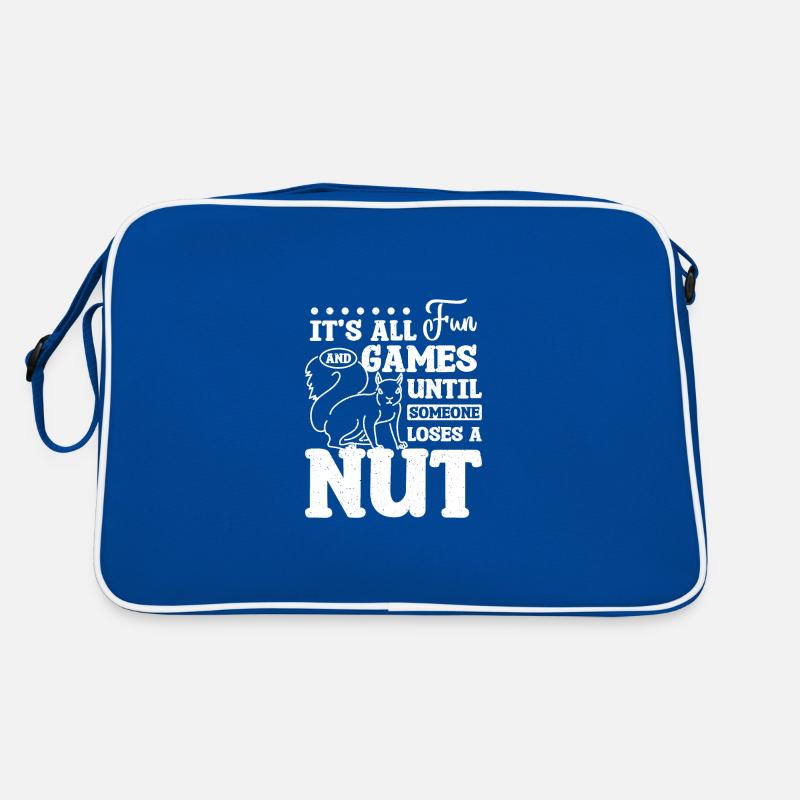 Squirrel fun and games until someone loses a nut Retro Tasche