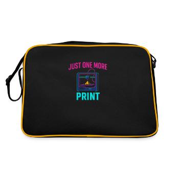 Just One More Print – Nerdiges Maker Motiv - Retro Tasche - Schwarz/Gold - Hinten