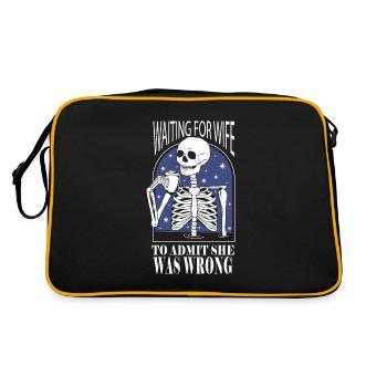 Waiting For Wife To Admit She Was Wrong Funny - Retro Bag - black/gold - Back