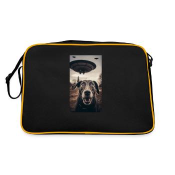 Alien UFO Funny Dog Meme Selfie - Retro Bag - black/gold - Back