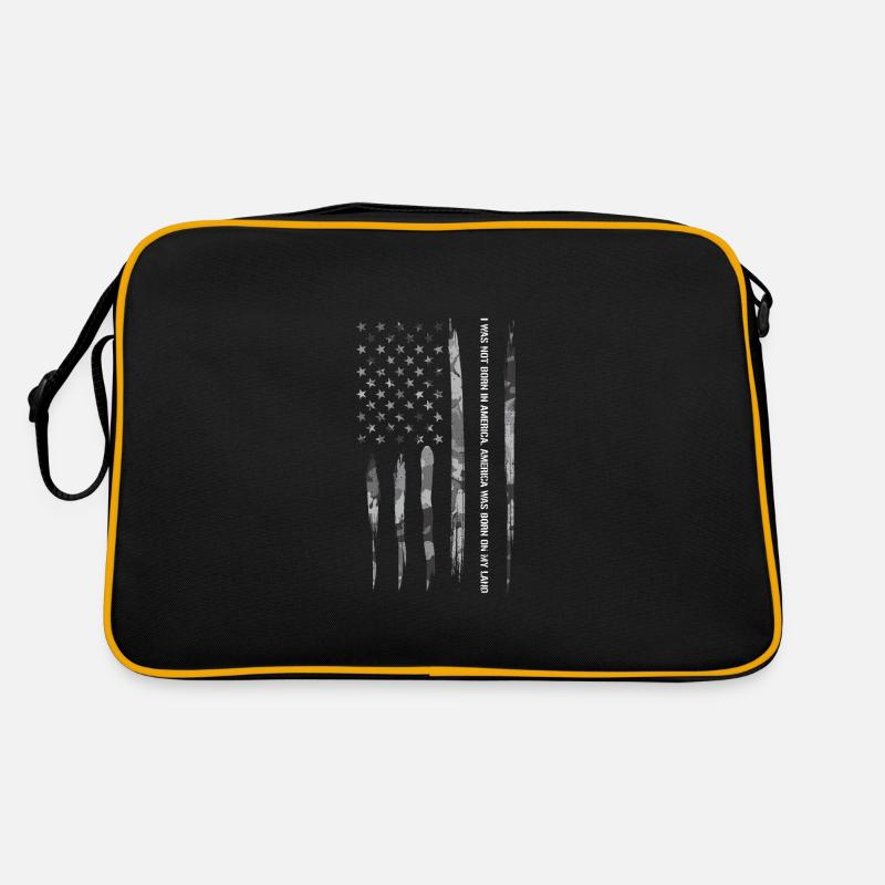 I Was Not Born In America. Ameri... Retro Tasche
