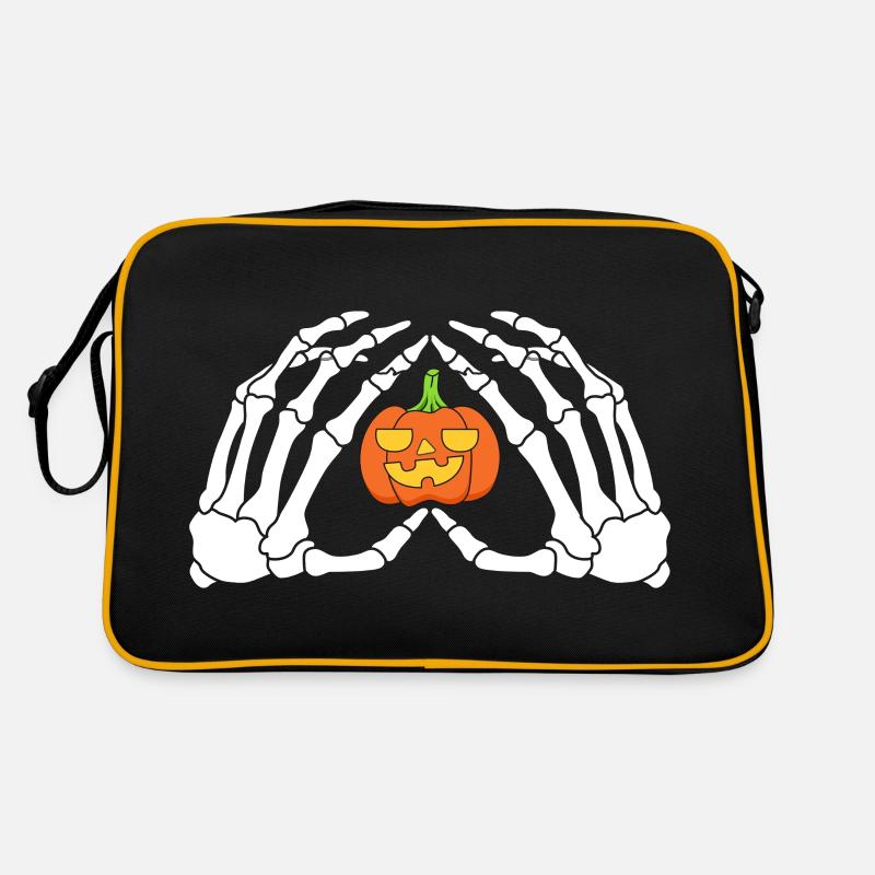 Les mains d’un squelette avec la citrouille Halloween Sac Retro