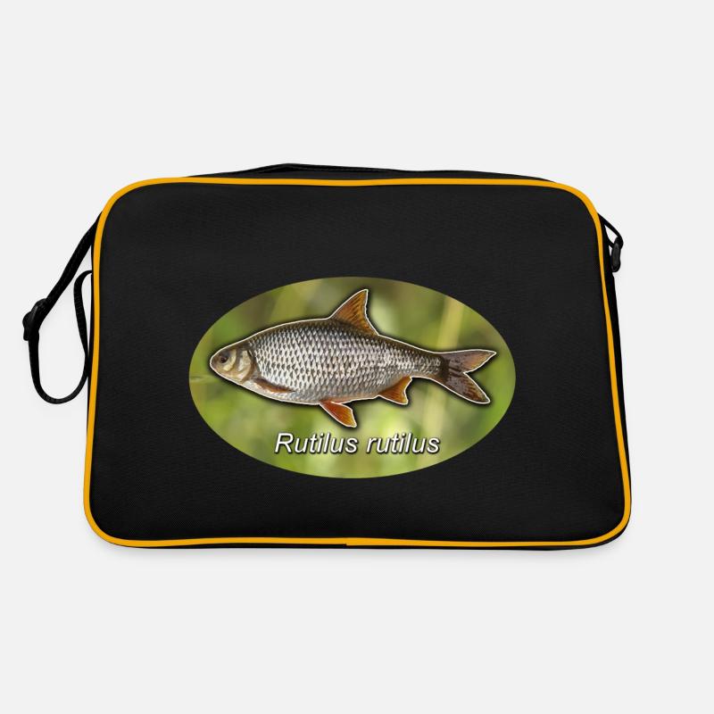 Roach with green background Retro Bag