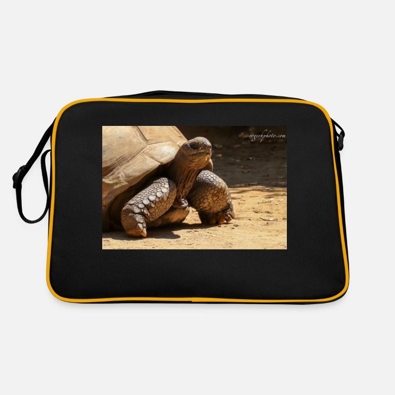Galapagos Risen Turtle Retro Bag