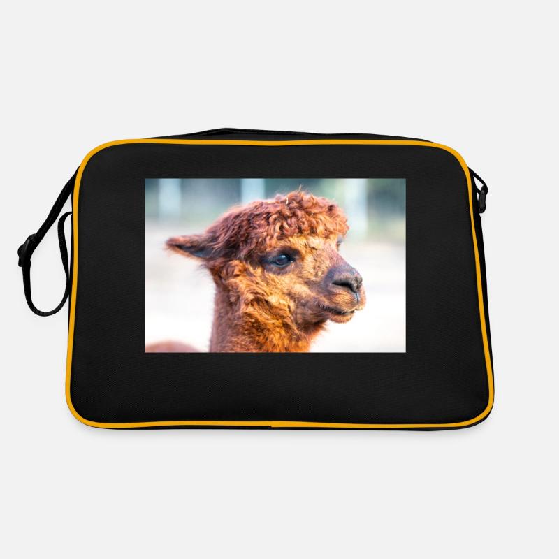 Alpaca (in german Alpaka) Vicugna pacos Retro Bag
