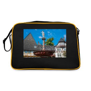 well on a historical market place Goslar - Retro Bag - black/gold - Back