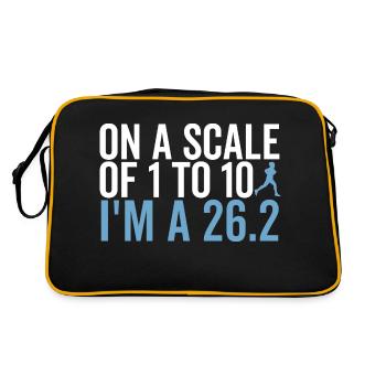 Sur une échelle de 1 à 10, je suis un 26,2 - Sac Retro - noir/or - Dos