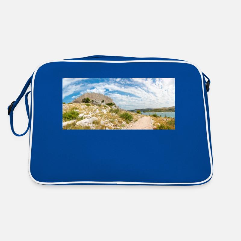 Le mur d’Oštrica (Bedem Grebastica) Croatie Sac Retro