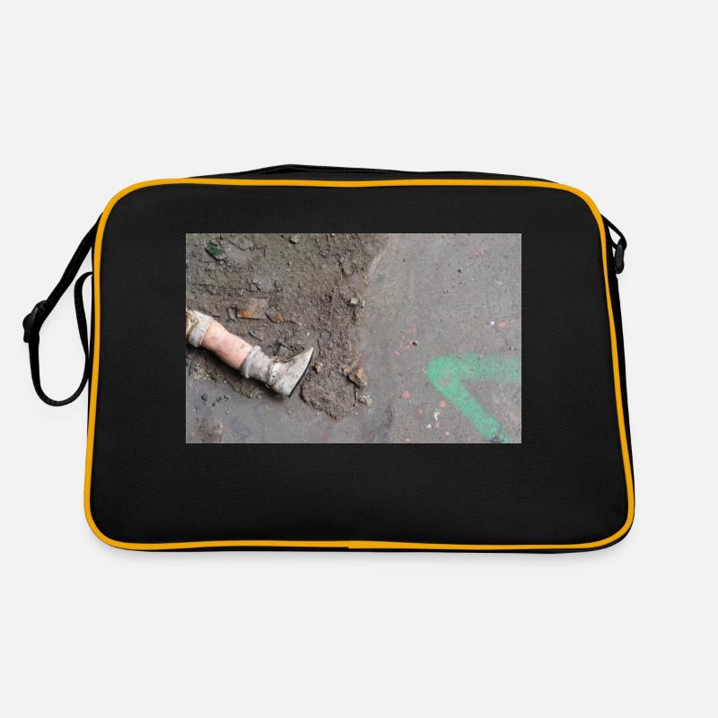 the missing doll's leg Retro Bag