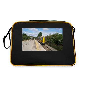 Railway Train Approach 001 - Retro Bag - black/gold - Back