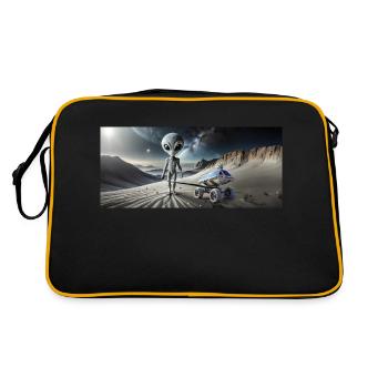 grey alien on the moon surface – kissing couple - Retro Bag - black/gold - Back