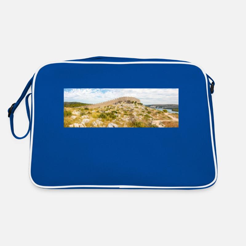 Le mur d’Oštrica (Bedem Grebastica) Croatie Sac Retro