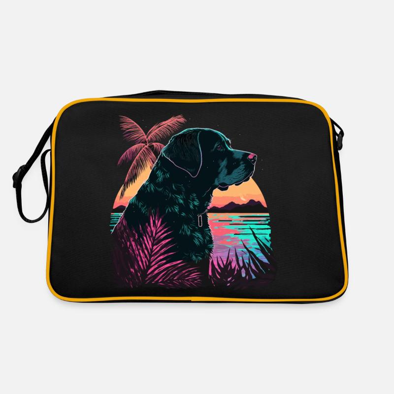 Labrador retriever noir à la plage Sac Retro