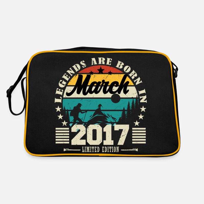 Mars 2017. Cadeau d'anniversaire mars 2017. Sac Retro