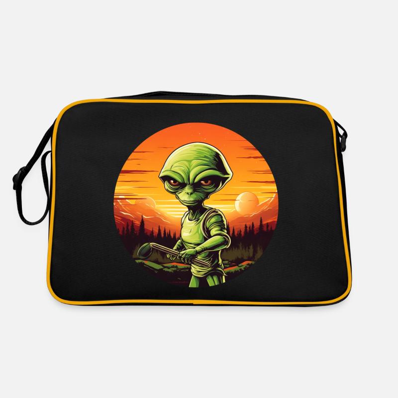 Green Alien Golfer - Aliens Playing Golf Retro Bag