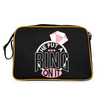 Put A Ring On It Engagement - Retro Bag - black/gold - Back