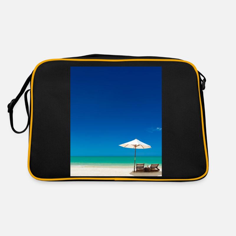 Summer Vacation On The Sandy Beach Next To Ocean - Retro Bag - black/gold