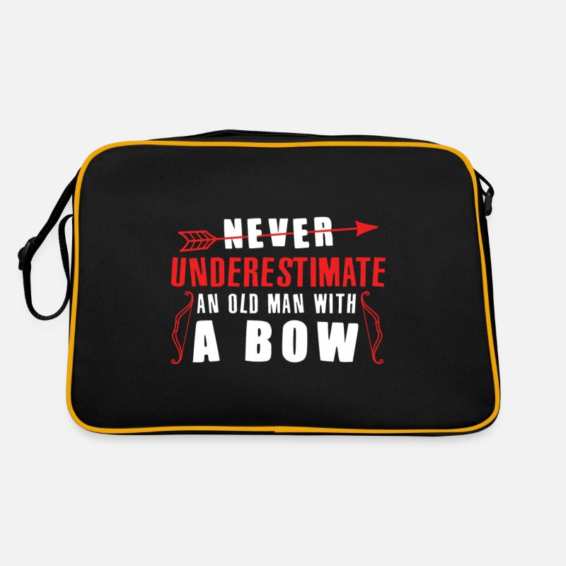 Never Underestimate An Old Man With A Bow Retro Tasche