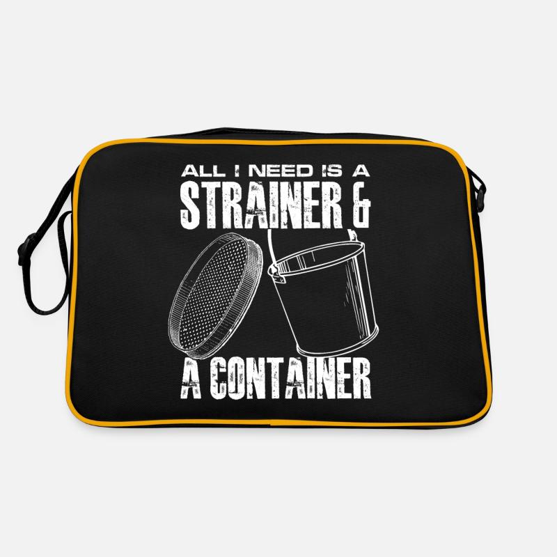 all I need is a strainer and a container Design Retro Bag