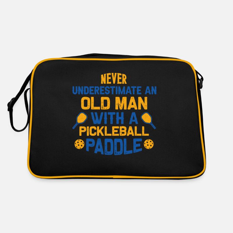 Never Underestimate Old Man With Pickleball Paddle Retro Tasche