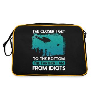 The closer I get to the reason, the funnier it gets - Retro Bag - black/gold - Back