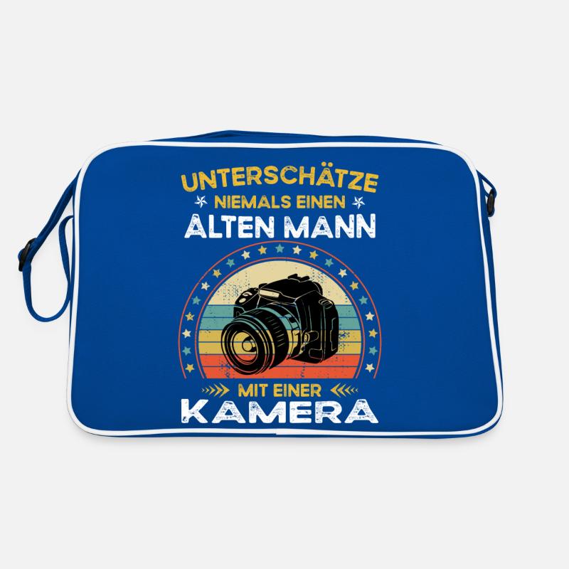 Never underestimate old man with a camera Retro Bag