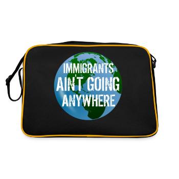 IMMIGRANTS AIN'T GOING ANYWHERE Immigrant Rights - Retro Bag - black/gold - Back