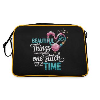 Motif de couture – point par point à la beauté - Sac Retro - noir/or - Dos