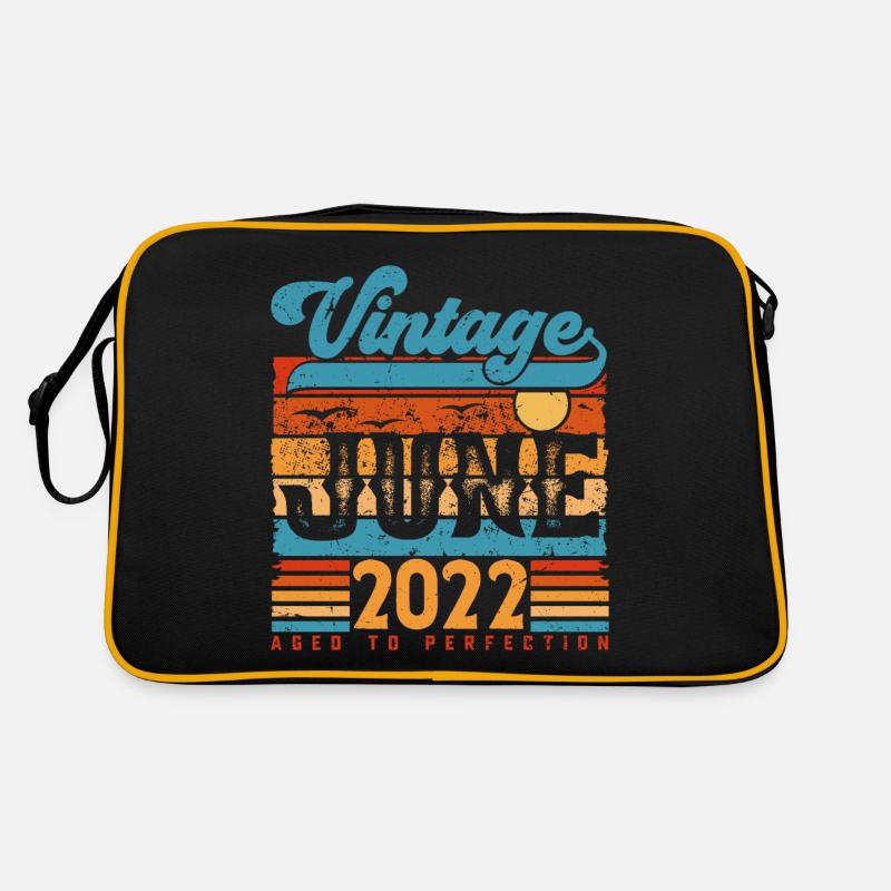 Juni 2022, Vintage-Jubiläumsgeschenk Juni 2022. Retro Tasche