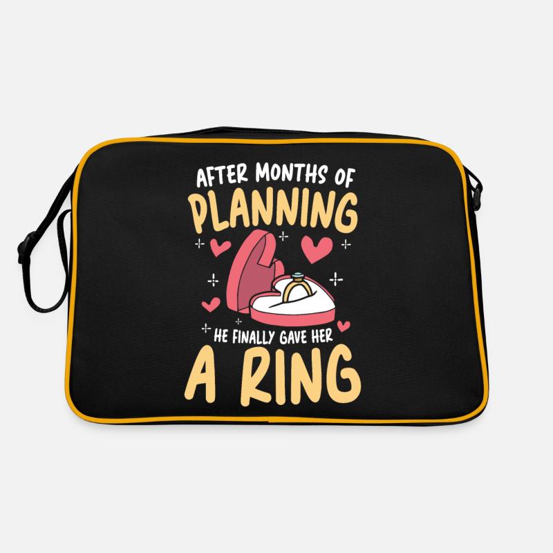 After Months of Planning He Gave Her A Ring Retro Tasche
