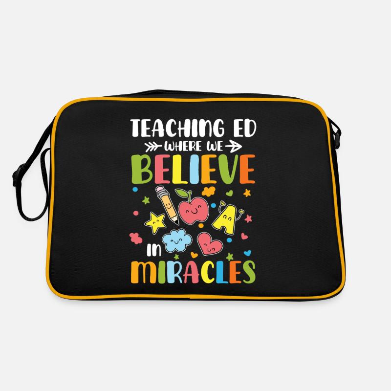 Éducation spécialisée où nous croyons aux miracles avec Sac Retro
