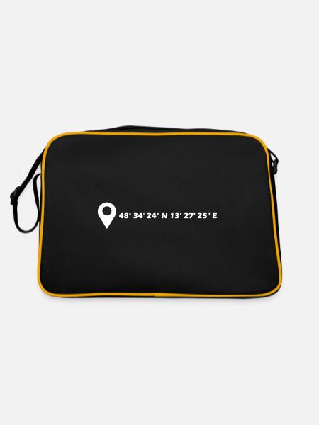 Passau Koordinaten - Retro Tasche - Schwarz/Gold - Hinten