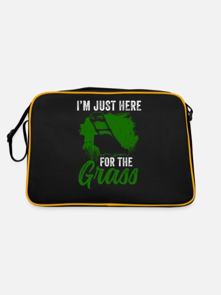 I'm just here for the grass mowing lawn grass - Retro Bag - black/gold - Back