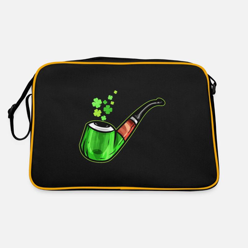 Green Pipe sending out Shamrocks on St. Patricks Retro Tasche